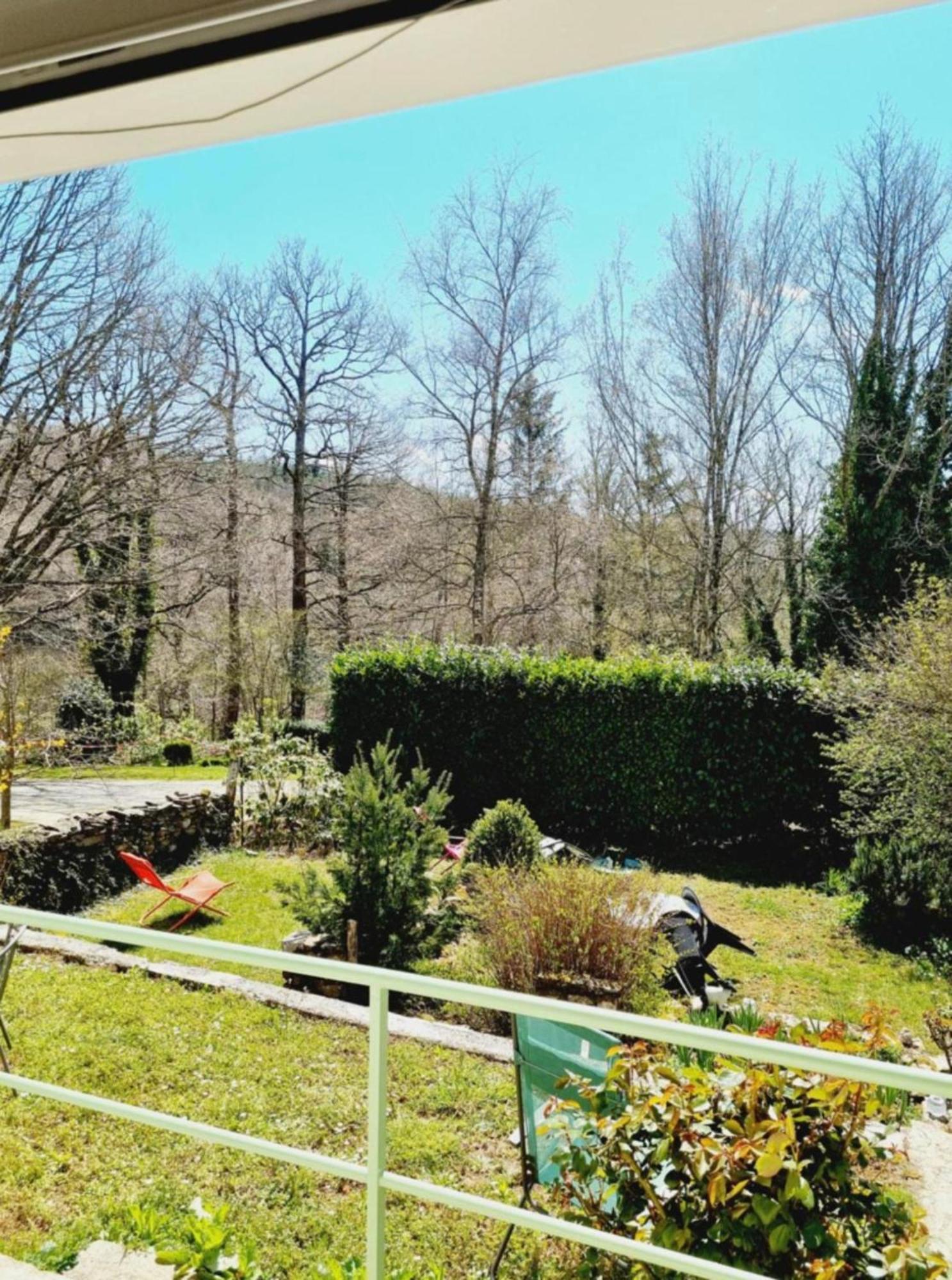 Les Tables Aux Vaches Raviege Hotell La Salvetat-sur-Agout Exteriör bild